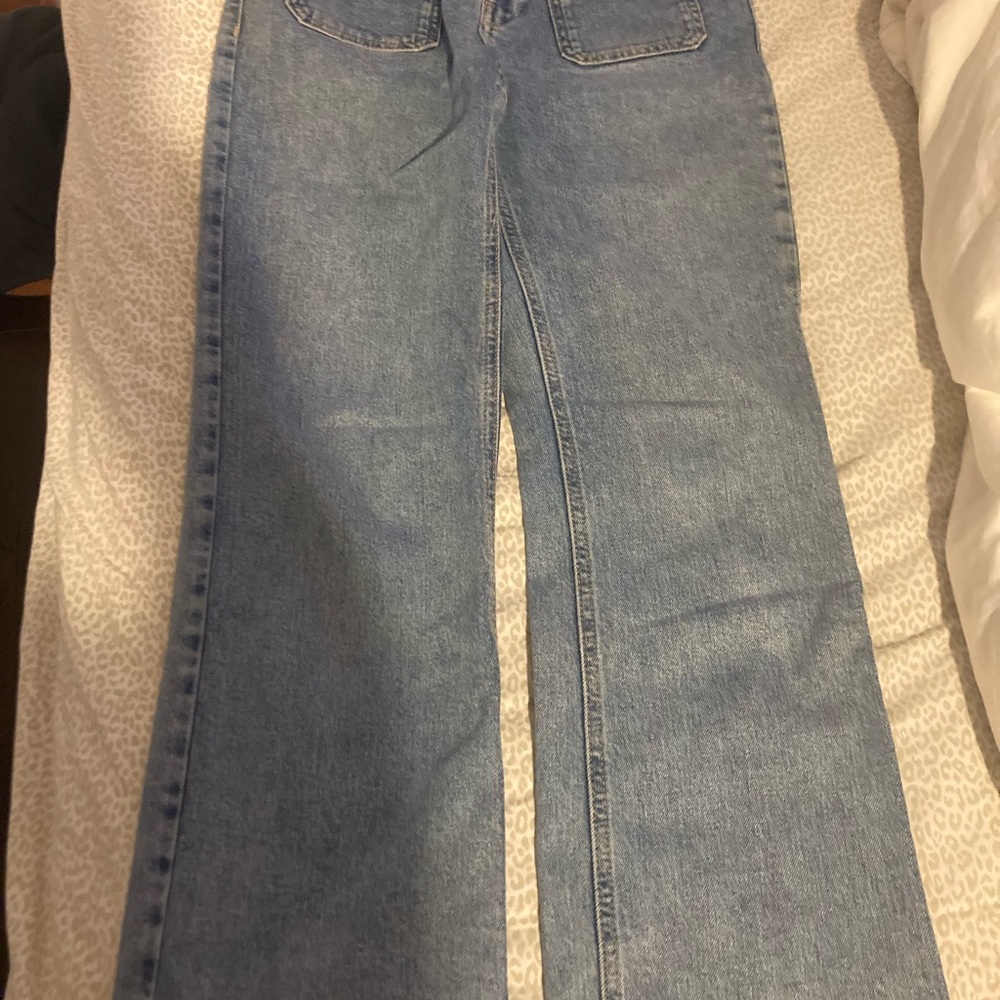 MNG Women's Light Blue Straight-Leg Jeans size 2 high waist, cute front pockets